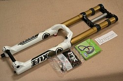 fork Fox 40 Float RC2 2015 (27.5) Kashima.  Fork code: CQCN, offset 52mm. The geometry of the chassis is in order, there are no cracks, there are small Kotska and scratches on the legs that do not affect anything, which are not really visible.  During the bulkhead, the entire vnutryanka was filmed on video.  The settings all work great.  The fork was serviced on 06/10/22 with the replacement of oil seals with new original Fox Skf.