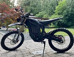 Talaria Sting R MX4, an electric dirt bike. Key features include:  Lightweight frame Powerful electric motor delivering instant torque Intelligent gear drive Quiet operation Easy to maneuver 60V/45Ah battery Maximum range of 120 km (78 miles) Top speed of 53 mph when unrestricted Can be restricted to 30 mph for street legal use with an AM license